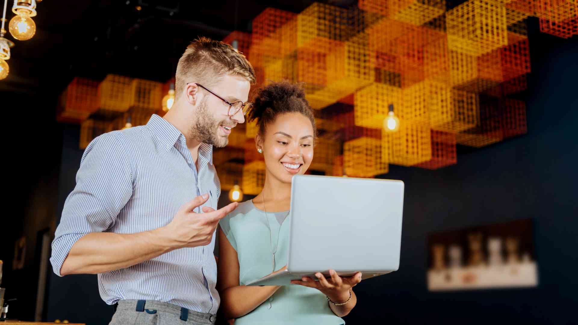 Pequena Empresa, Grandes Resultados: Domine o Marketing Digital 2 Benefcios Reais do Marketing Digital para Pequenas Empresas